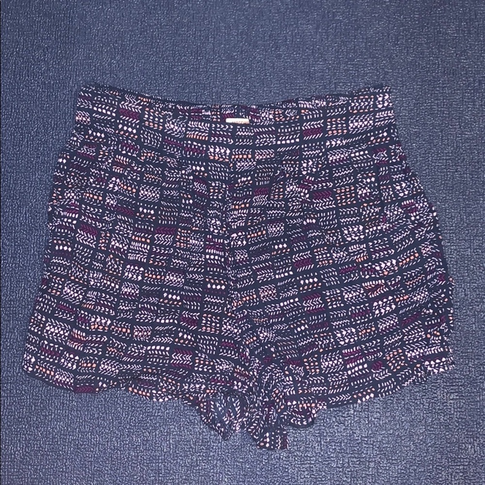 MOSSIMO PRINTED SHORTS!